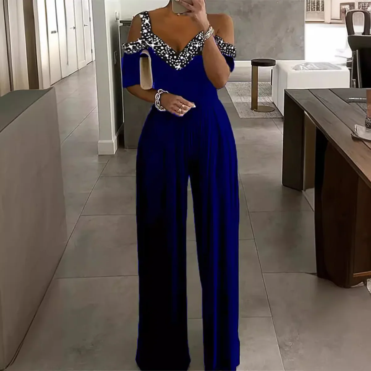 Printed Wide-Leg Jumpsuit HY9058 garment detail view